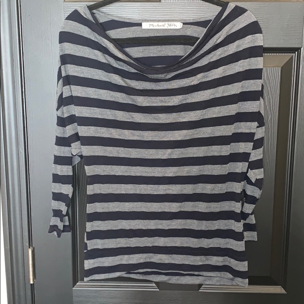 Casual top scoop neck